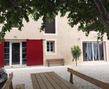 France Occitanie Vauvert vacation rental compare prices direct by owner 4245906