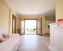 Italy Sardinia Palau vacation rental compare prices direct by owner 8089942