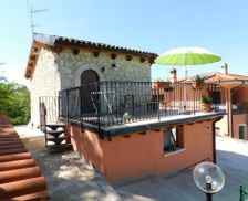 Italy Abruzzo Abbateggio vacation rental compare prices direct by owner 13015812