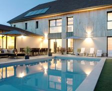 France Champagne - Ardenne Laubressel vacation rental compare prices direct by owner 18361977