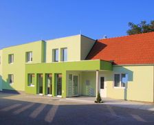 Austria Burgenland Weppersdorf vacation rental compare prices direct by owner 13020759