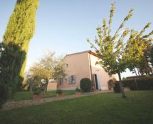 Italy Tuscany Colle di val d'Elsa vacation rental compare prices direct by owner 3883159