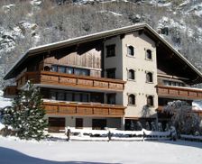 Switzerland Valais Saas-Grund vacation rental compare prices direct by owner 15859868