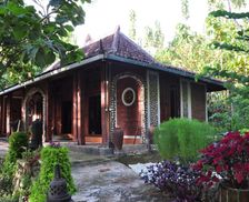 Indonesia Yogyakarta Province Kemadang vacation rental compare prices direct by owner 13910096