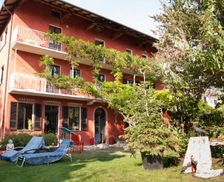 Italy Piedmont Cavallirio vacation rental compare prices direct by owner 13822390