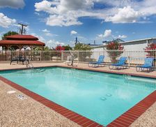 United States Texas Mexia vacation rental compare prices direct by owner 11916592