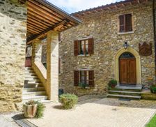 Italy Umbria Monte Santa Maria in Tiberina vacation rental compare prices direct by owner 11022209