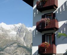 Italy Valle d'Aosta Courmayeur vacation rental compare prices direct by owner 14379696