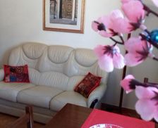 Italy Piemonte Arona vacation rental compare prices direct by owner 19626369