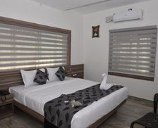 India Karnataka Virajpet vacation rental compare prices direct by owner 13952075