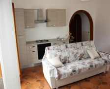 Italy Apulia Neviano vacation rental compare prices direct by owner 13976550