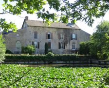 France Pays de la Loire Saint-Denis-dʼOrques vacation rental compare prices direct by owner 13851001