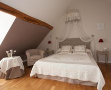 France Centre Dame-Marie-les-Bois vacation rental compare prices direct by owner 14259007