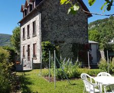 France Auvergne-Rhône-Alpes Mont-Dore vacation rental compare prices direct by owner 9411825