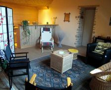 France Pays de la Loire Sainte-Suzanne vacation rental compare prices direct by owner 13705650