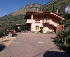 Italy Lazio Fondi vacation rental compare prices direct by owner 14298062