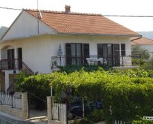 Croatia Split-Dalmatia Vinisce vacation rental compare prices direct by owner 3986304