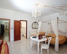 Italy Apulia Lecce vacation rental compare prices direct by owner 6796066