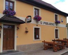 Czechia Central Bohemia Lhotka vacation rental compare prices direct by owner 26851953