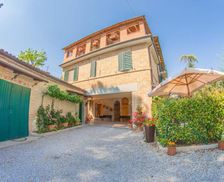 Italy Tuscany Torrenieri vacation rental compare prices direct by owner 18769999