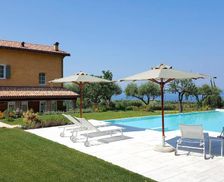 Italy Veneto Bardolino vacation rental compare prices direct by owner 28443313