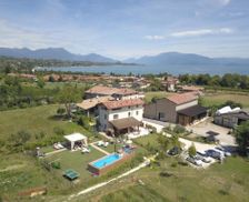 Italy Lombardy Lonato vacation rental compare prices direct by owner 13936151