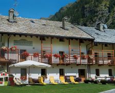 Italy Valle d'Aosta Gressoney-Saint-Jean vacation rental compare prices direct by owner 13760041