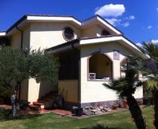 Italy Lazio Fiumicino vacation rental compare prices direct by owner 5447795