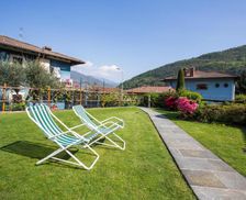 Italy Piedmont Cannobio vacation rental compare prices direct by owner 5131999