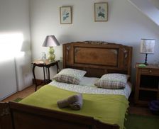 France Brittany Saint-Nicolas-du-Pélem vacation rental compare prices direct by owner 18615586