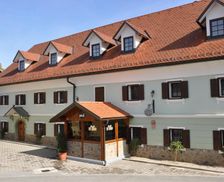 Slovenia Gorenjska Šenčur vacation rental compare prices direct by owner 13726575