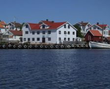 Sweden Västra Götaland Kungshamn vacation rental compare prices direct by owner 12811913