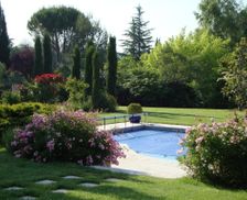 France Provence-Alpes-Côte d'Azur La Tour-dʼAigues vacation rental compare prices direct by owner 14208023