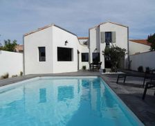 France Island of Ré Le Morinant vacation rental compare prices direct by owner 13185895