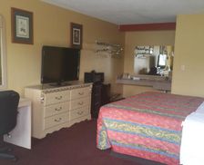 United States Illinois Harrisburg vacation rental compare prices direct by owner 14940266