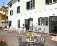 Italy Tuscany Montecatini Terme vacation rental compare prices direct by owner 19403385