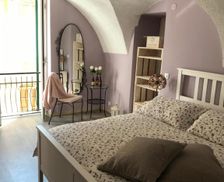 Italy Liguria Pigna vacation rental compare prices direct by owner 14322717