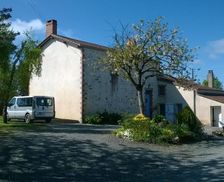 France Pays de la Loire Vendrennes vacation rental compare prices direct by owner 14127180