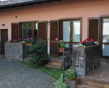 Italy Lombardy Busto Arsizio vacation rental compare prices direct by owner 14189543