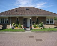 Netherlands Zuid-Holland Poortugaal vacation rental compare prices direct by owner 13603578