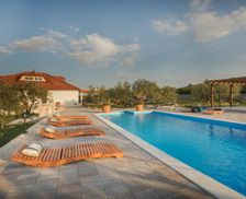 Croatia Sibenik-Knin Vodice vacation rental compare prices direct by owner 29889646