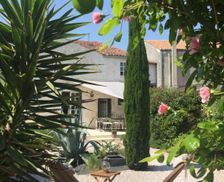 France  Thairé vacation rental compare prices direct by owner 16041365