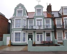 United Kingdom Essex Clacton-on-Sea vacation rental compare prices direct by owner 13924523