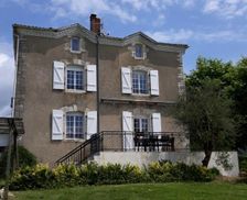 France Aquitaine Rivière-Saas-et-Gourby vacation rental compare prices direct by owner 13822371