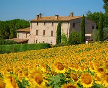 Italy Umbria San Terenziano vacation rental compare prices direct by owner 18319305