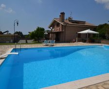 Italy Lazio Genzano di Roma vacation rental compare prices direct by owner 17634309