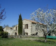 France Provence-Alpes-Côte-DAzur Montjustin vacation rental compare prices direct by owner 3987294