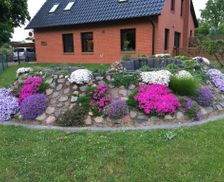 Germany Rügen Stedar vacation rental compare prices direct by owner 14349779