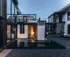 China Hunan Zhangjiajie vacation rental compare prices direct by owner 17991335