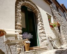 Italy Molise Roccamandolfi vacation rental compare prices direct by owner 13858147